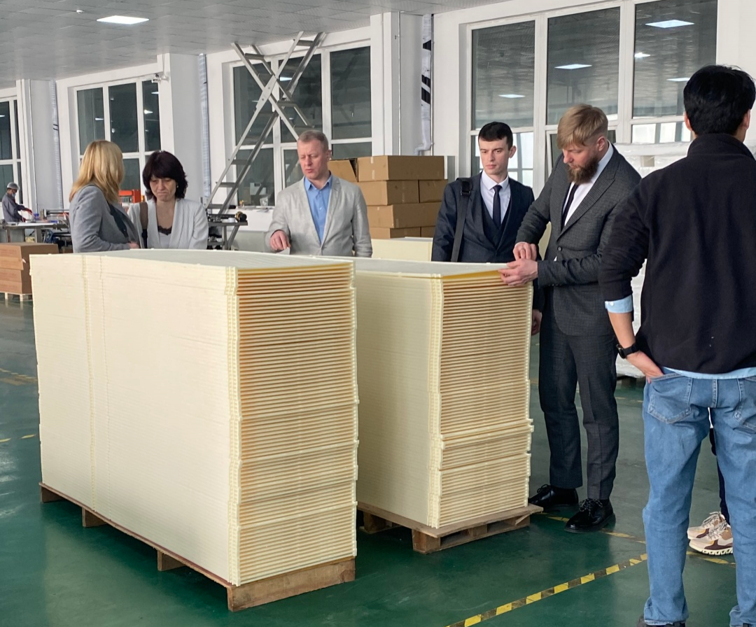 熱烈歡迎白俄羅斯客戶蒞臨我司參觀考察洽談業(yè)務(wù) 熱烈歡迎白俄羅斯客戶蒞臨我司參觀考察洽談業(yè)務(wù)